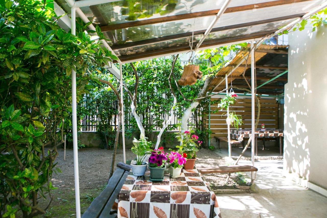 Guest House Lavr Gagra Dış mekan fotoğraf