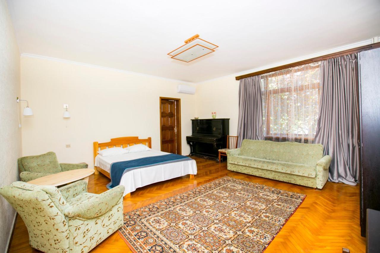Guest House Lavr Gagra Dış mekan fotoğraf
