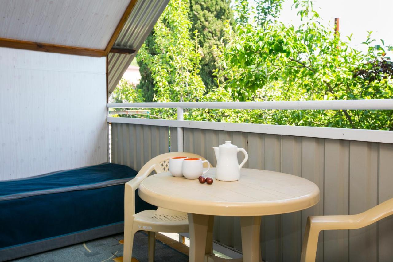Guest House Lavr Gagra Dış mekan fotoğraf